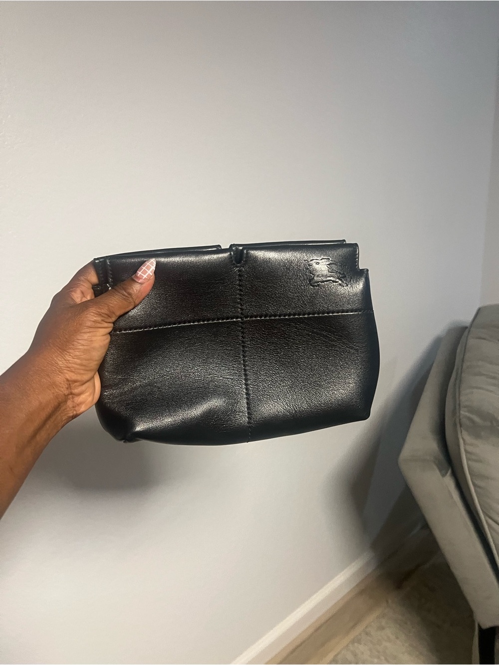 Burberry snip chain clutch